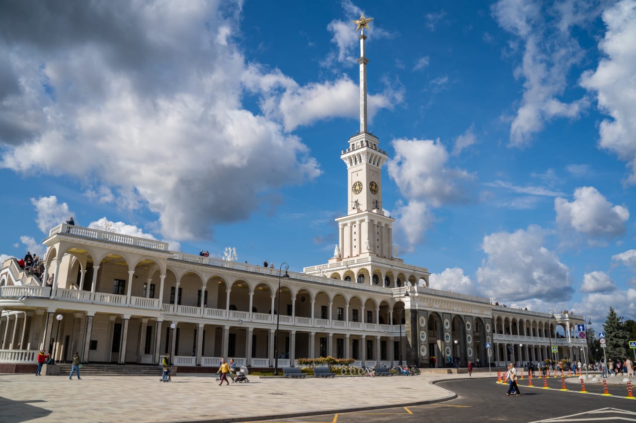 «Москва сегодня»: Собянин открыл здание и парк Северного речного вокзала